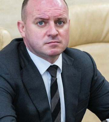 Корупція у Запорізькій області. Топчиновник розпізнав себе на фото ДБР і пожалівся до суду