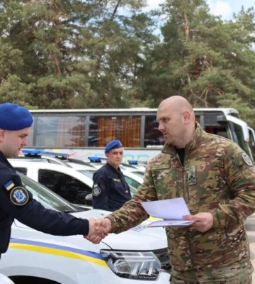&quot;Активіст&quot; з Дніпра під час війни відсиджується за кордоном та критикує  голову ДніпроОВА за допомогу Нацгвардії
