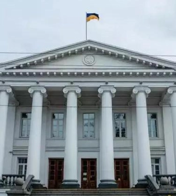 У Полтаві затримали чоловіка, який погрожував підірвати міськраду
