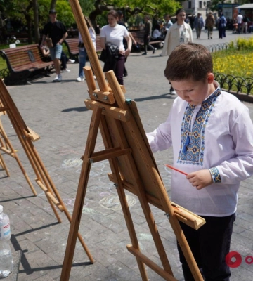 В Одессе отмечают День вышиванки (фоторепортаж)
