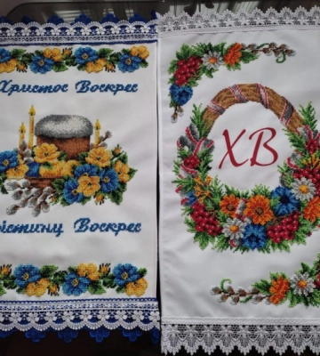 Замовляють з усієї України: історія майстрині з Волині, яка зробила бізнес на рушниках та іконах, вишитих з бісеру