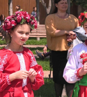 В Ізмаїлі пройшов вишиванковий концерт-ярмарок на підтримку ЗСУ (відео)