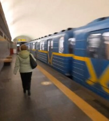 В пятницу с 13 до 17: появилось важное предупреждение для всех пассажиров киевского метро