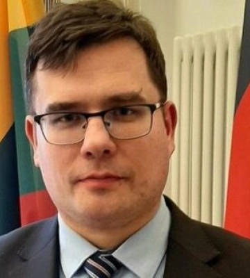 Росія хоче привезти до Криму дітей з різних країн та використати їх як живий щит, - голова комітету нацбезпеки Сейму Литви Кащюнас