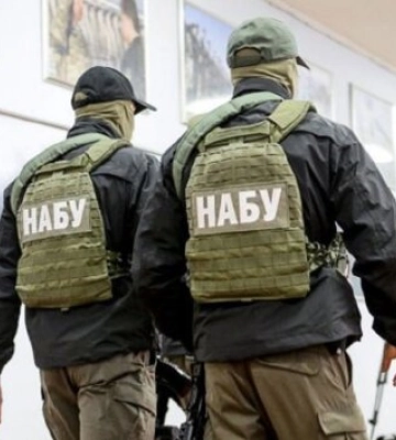 Два ТОП-чиновники з Дніпра попалися на хабарі: хотіли &quot;скосити&quot; 132 тисячі доларів
