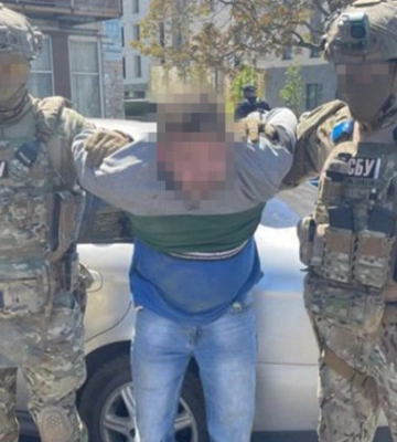 Шпигував для окупантів під виглядом водія таксі: на Запоріжжі затримали ексчиновника податкової міліції