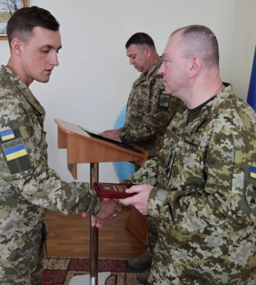Захисникам острова Зміїний з Ізмаїльського району вручили почесні державні нагороди 