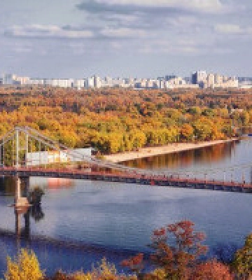 Київрада затвердила порядок в’їзду, виїзду та переміщення транспортних засобів на Труханів острів