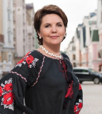 «Нужно, чтобы возвращались». Ведущая Елена Фроляк рассказала, что думает об украинцах, живущих за границей