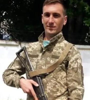 Орден черкащанина, який загинув у війні, вручили його батькам