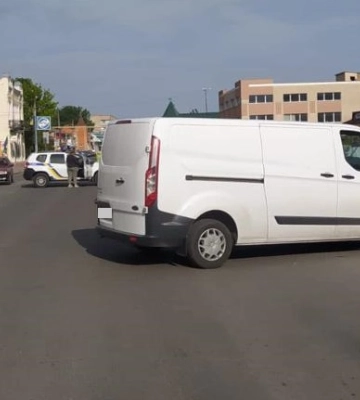 На Одещині мікроавтобус під час розвороту збив мотоцикліста (ФОТО)