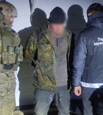 Волинянину, який вкрав у поліцейського автомат, присудили 4 роки за ґратами