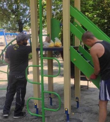 Як у Дніпрі проходять роботи з розширення спортивних напрямів в УТВ, ремонтів дитячих і спортивних майданчиків