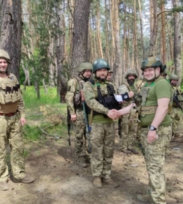 Підрозділами Волинської бригади тероборони мандрує виставка дитячих малюнків