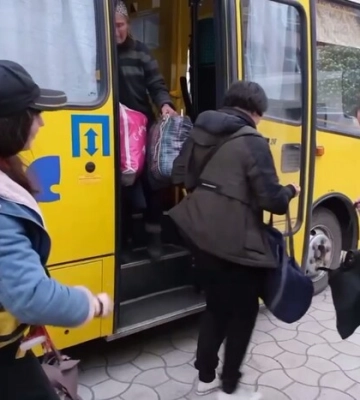 З Бахмуту евакуювали 10 людей, серед них — 14-річна дівчинка
