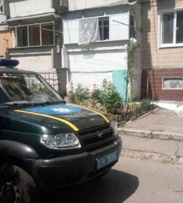 Во время обстрела Никополя пострадала женщина: прокуратура начала расследование