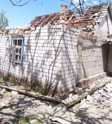 Ворог атакував Дніпропетровщину дроном та випустив понад 40 снарядів: є руйнування