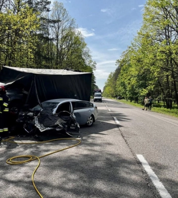 На Рівненщині внаслідок ДТП загинули обидва водії-учасники та постраждав пасажир (ФОТО)