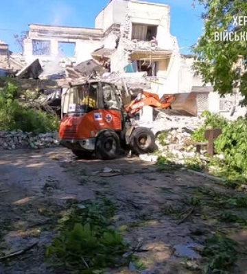 Військові РФ за добу 4 рази обстріляли Херсон, по області випустили 318 снарядів з важкої артилерії, &quot;Градів&quot;, танків, БПЛА та авіації,&amp;hellip;