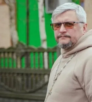 «Ошибался насчет ума синодалов». Запрещенный в УПЦ МП Андрей Пинчук — о церковной «гопоте в подворотне», попытках «оживить дохлую лошадь» «Ошибался насчет ума синодалов». Запрещенный в УПЦ МП Андрей Пинчук — о церковной «гопоте в подворотне», попытках «оживить дохлую лошадь»