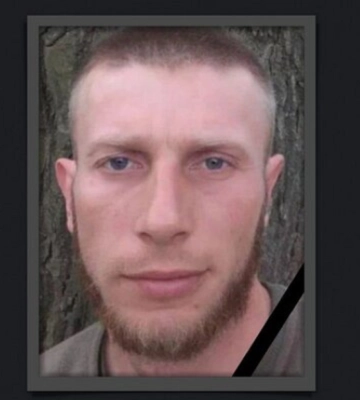 Воїну Павлу Павелку з Дніпропетровщини було лише 30 років. Дружина, син, мати, брат і бабуся втратили найріднішу людину