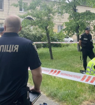 У Києві трагічно загинув маленький хлопчик, який випав з вікна квартири