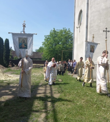 У церкві Перечина освятили царину – молоді колоски зернових культур