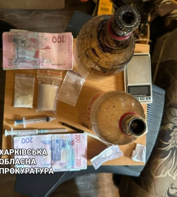 Харьковчанин продавал психотропы: когда его обыскивали, сымитировал обморок
