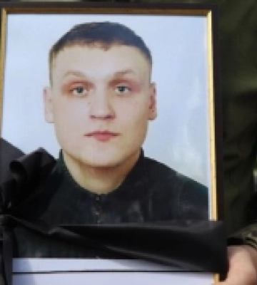 У Вараші попрощалися із загиблим захисником Романом Іщиком ФОТО