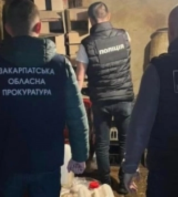 В Ужгороді викрили діяльність двох підпільних цехів із виробництва фальсифікованого алкоголю