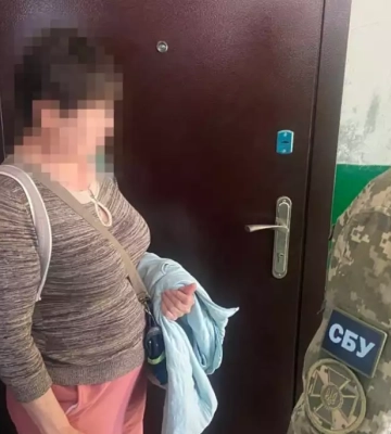 СБУ затримала жінку, яка «зливала» російським військовим позиції ППО біля Бахмута