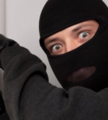 Злодіїв, які пограбували квартиру в Мукачеві, упіймали на Київщині