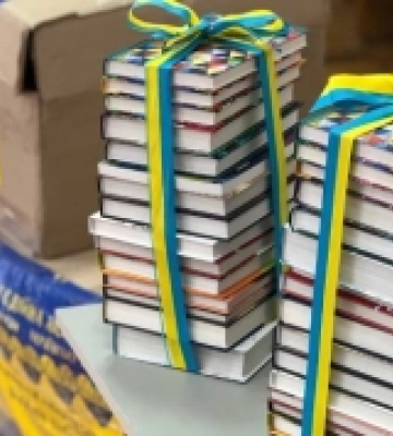 Рівненщина отримала 2,5 тисячі українських книг. ФОТО