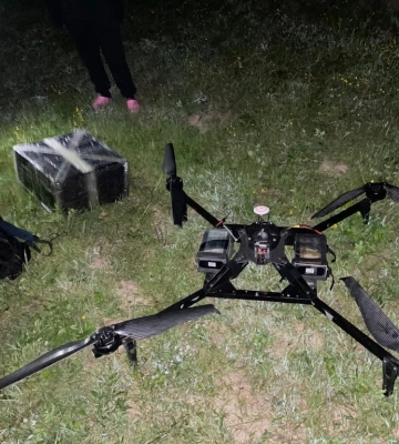 Прикордонники виявили дрон контрабандистів та затримали його операторку