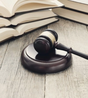 Побили до втрати свідомості: на Київщині засудили розбійника за напад на 84-річну бабусю