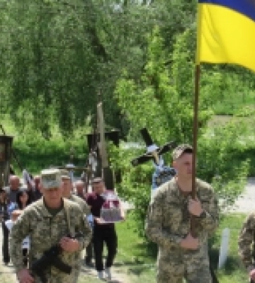 У Калинівці поховали загиблого захисника України Олександра Поліщука