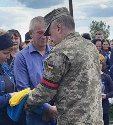 Загинув під Бахмутом: у Луцькому районі попрощалися з загиблим воїном