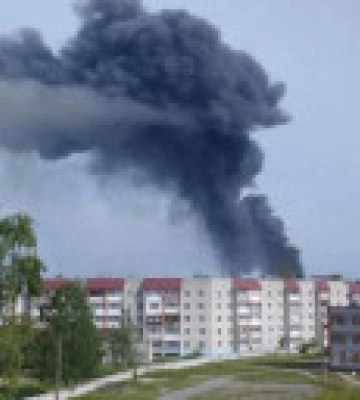 Произошел пожар на складе одного из предприятий в дятькове брянской области - росСМИ