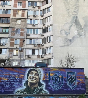 В Ірпені з’явився новий мурал, присвячений захисникам міста від російських окупантів. Фото