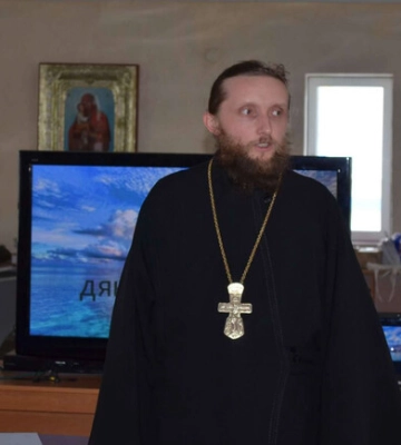 На Запоріжжі настоятель монастиря УПЦ МП почав прислужувати російським нацистам