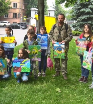У Дніпрі з’явилась Алея Перемоги з сакурами
