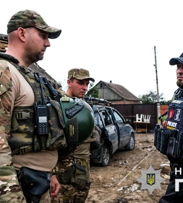 Робота бойових медиків поліції Донеччини - спасіння життів під обстрілами