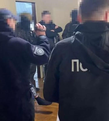 У Львові затримали шахраїв, які через фішингові сайти викрадали кошти з карток громадян
