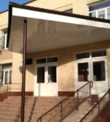Три місяці арешту за колабораціонізм: Замдиректорка «школи», яка мала впроваджувати російські стандарти отримала покарання