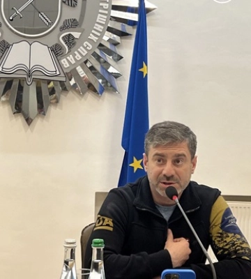 У Дніпрі родичі військовополонених та зниклих безвісти зустрілися з омбудсменом
