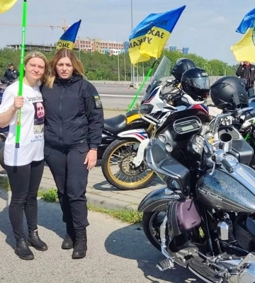 Звільнена з полону волинська прикордонниця взяла участь у мотопробігу на честь захисників Маріуполя
