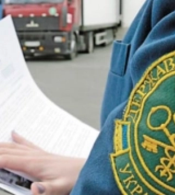 На Закарпатті митники пропустили контрабанду: інспекторів відсторонили від роботи