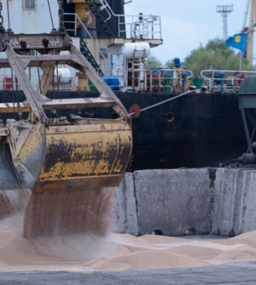 Зернова угода: в уряді України заявили, що Росія перешкоджає роботі порту Південний