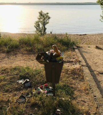 Миколаївці поскаржились на засмітнення пляжу «Чайка» у Корабельному районі