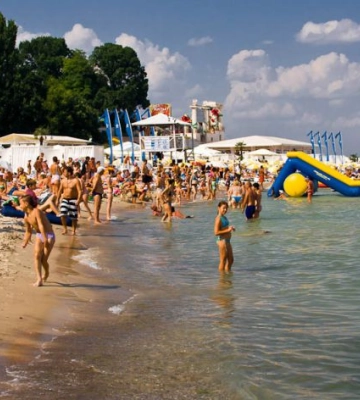 В Одесі відкриватимуть пляжі: коли очікувати початку купального сезону